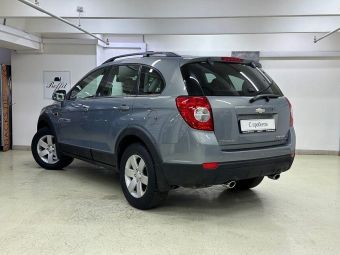 Chevrolet Captiva LT 7 мест, 2.4 л, АКПП, 2012 фото 6