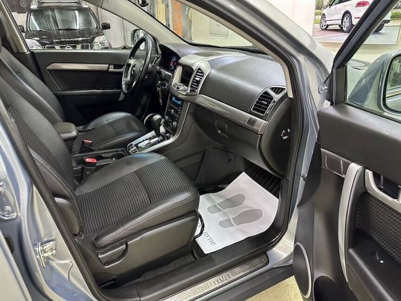 Chevrolet Captiva LT 7 мест, 2.4 л, АТ, 2012 фото 11