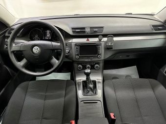 Volkswagen Passat, 1.6 л, МКПП, 2010 фото 7