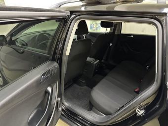 Volkswagen Passat, 1.6 л, МКПП, 2010 фото 10