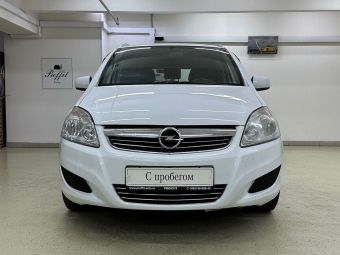 Opel Zafira, 1.8 л, РКПП, 2012 фото 4