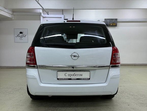 Opel Zafira, 1.8 л, Робот, 2012 фото 7