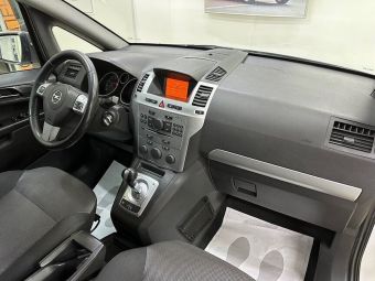 Opel Zafira, 1.8 л, РКПП, 2012 фото 11