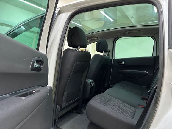 Peugeot 3008, 1.6 л, АТ, 2012 фото 10