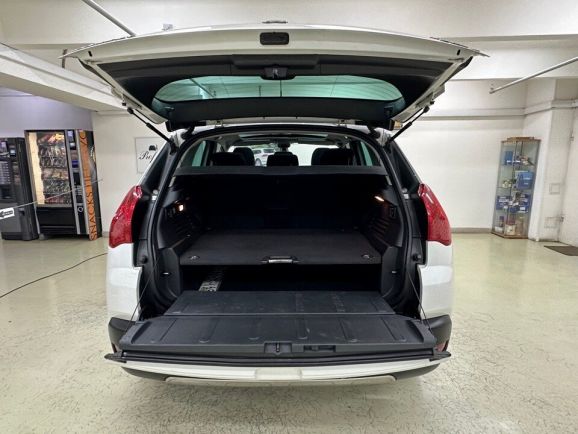 Peugeot 3008, 1.6 л, АТ, 2012 фото 1