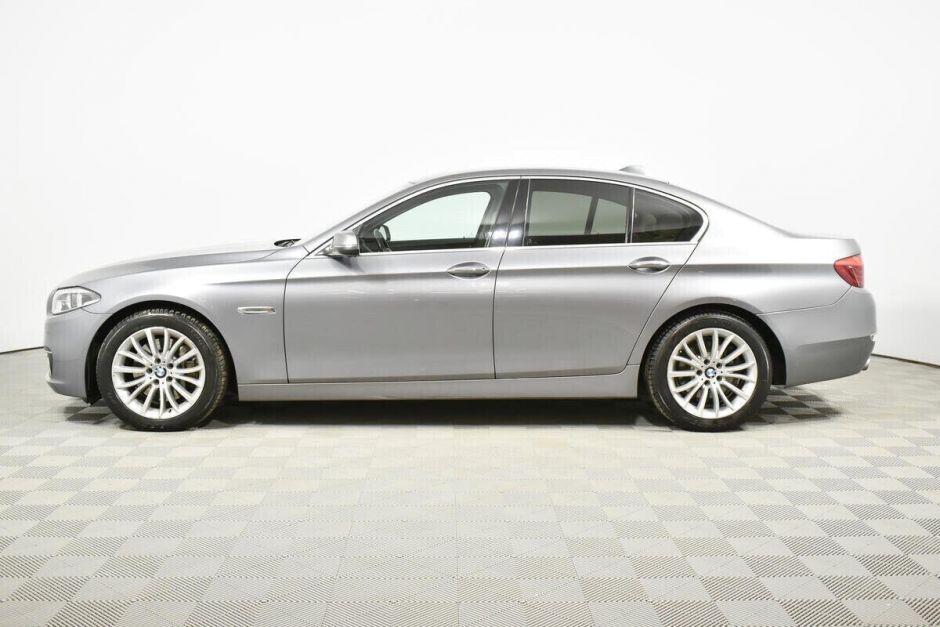 BMW 5 серии, 3.0 л, АТ, 2015 фото 9