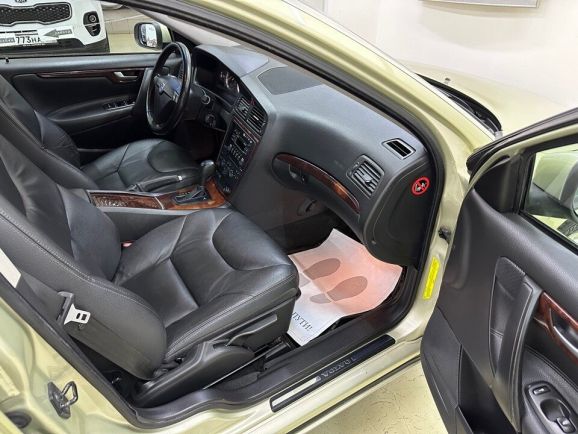 Volvo S60, 2.4 л, АТ, 2006 фото 10