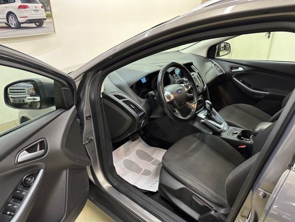 Ford Focus, 1.6 л, Робот, 2014 фото 9