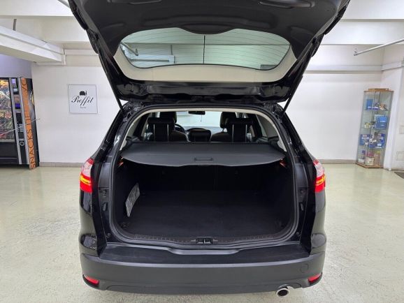 Ford Focus, 2.0 л, Робот, 2012 фото 9