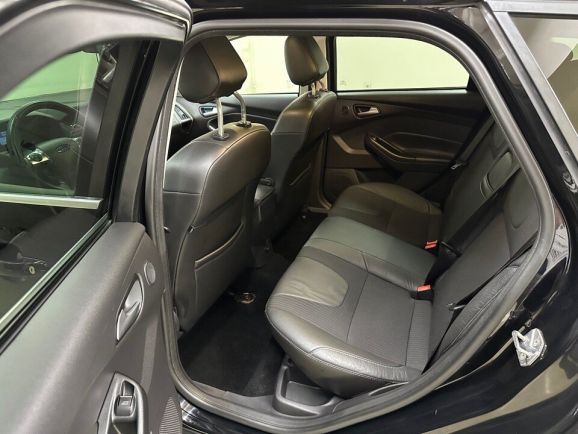 Ford Focus, 2.0 л, Робот, 2012 фото 2