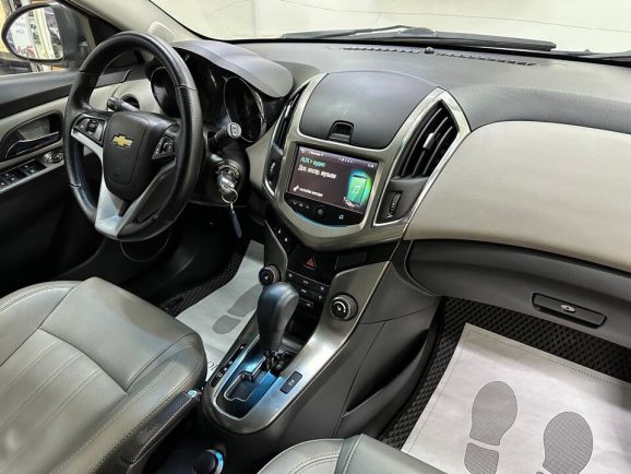 Chevrolet Cruze LTZ, 1.8 л, АТ, 2013 фото 10