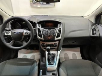 Ford Focus, 1.6 л, МКПП, 2012 фото 9