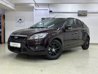 Ford Focus, 1.8 л, МКПП, 2010 фото 3