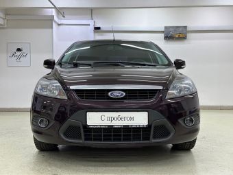 Ford Focus, 1.8 л, МКПП, 2010 фото 4