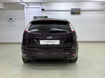 Ford Focus, 1.8 л, МКПП, 2010 фото 7
