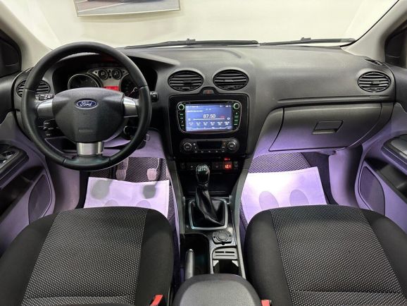 Ford Focus, 1.8 л, МТ, 2010 фото 10