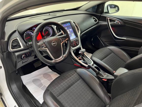 Opel Astra, 1.4 л, АТ, 2012 фото 8