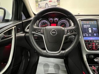 Opel Astra, 1.4 л, АКПП, 2012 фото 9