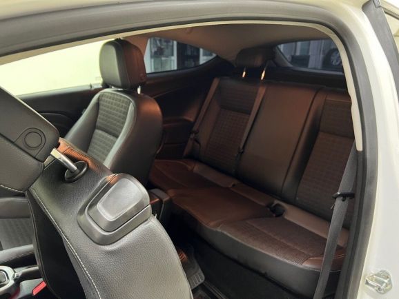 Opel Astra, 1.4 л, АТ, 2012 фото 2