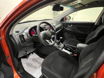 Kia Sportage Luxe, 2.0 л, МКПП, 2013 фото 10