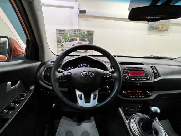 Kia Sportage Luxe, 2.0 л, МТ, 2013 фото 13