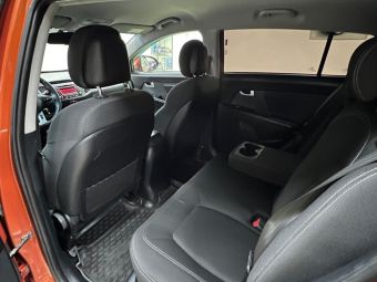 Kia Sportage Luxe, 2.0 л, МКПП, 2013 фото 1