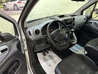 Citroen Berlingo, 1.6 л, МКПП, 2011 фото 9