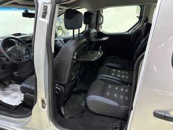 Citroen Berlingo, 1.6 л, МКПП, 2011 фото 2