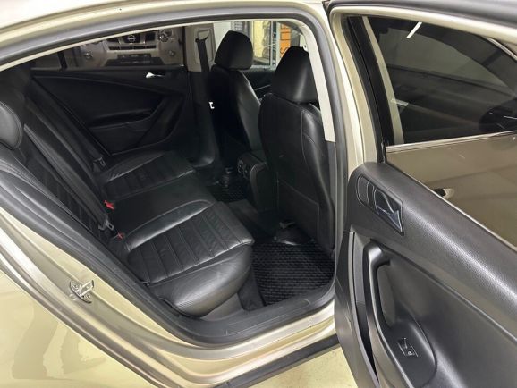 Volkswagen Passat, 2.0 л, МТ, 2007 фото 2