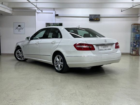 Mercedes-Benz E-Класс, 2.1 л, АТ, 2010 фото 6