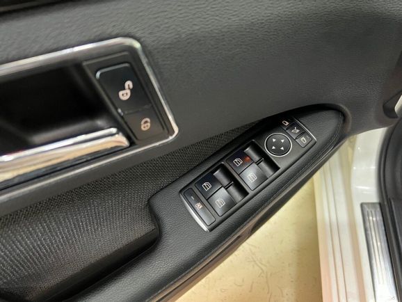 Mercedes-Benz E-Класс, 2.1 л, АТ, 2010 фото 1