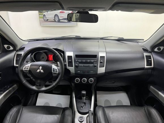 Mitsubishi Outlander Inspire, 3.0 л, АТ, 2007 фото 12
