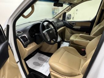 Hyundai Grand Starex, 2.5 л, АКПП, 2008 фото 11