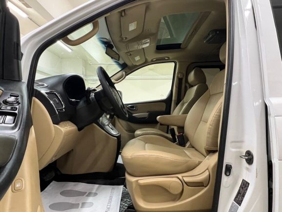 Hyundai Grand Starex, 2.5 л, АТ, 2008 фото 12
