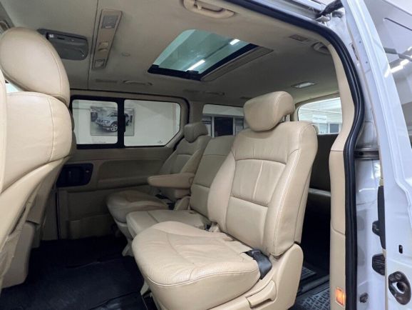 Hyundai Grand Starex, 2.5 л, АТ, 2008 фото 21