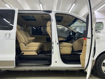Hyundai Grand Starex, 2.5 л, АКПП, 2008 фото 24