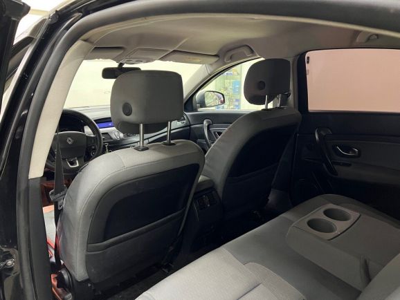 Renault Latitude Dynamique, 2.0 л, Вариатор, 2010 фото 1