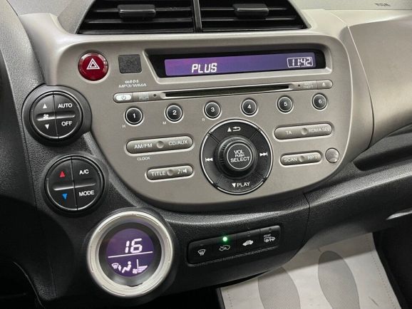 Honda Jazz Executive, 1.3 л, Робот, 2009 фото 13