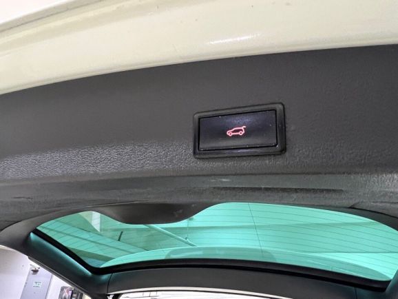 Volkswagen Touareg, 3.0 л, АТ, 2009 фото 11