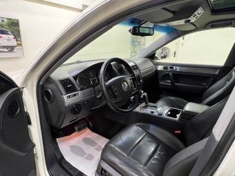 Volkswagen Touareg, 3.0 л, АКПП, 2009 фото 12