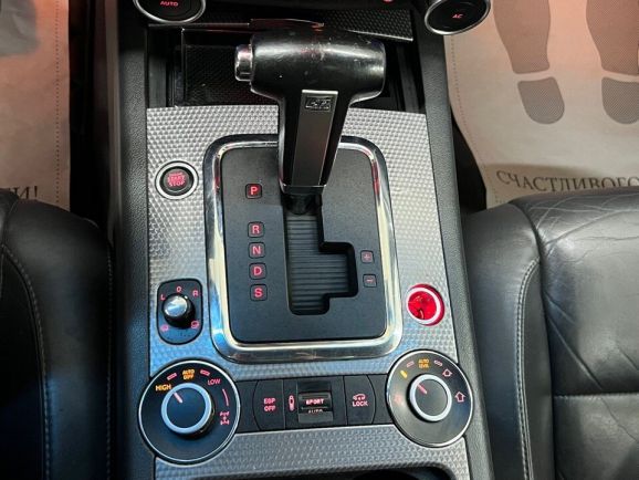 Volkswagen Touareg, 3.0 л, АТ, 2009 фото 20