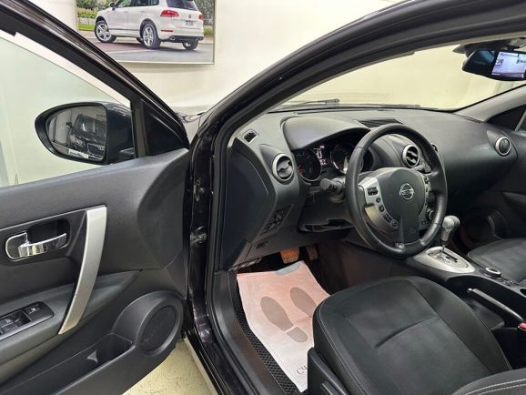 Nissan Qashqai+2 SE+, 2.0 л, Вариатор, 2011 фото 9