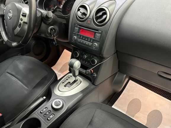 Nissan Qashqai+2 SE+, 2.0 л, Вариатор, 2011 фото 12