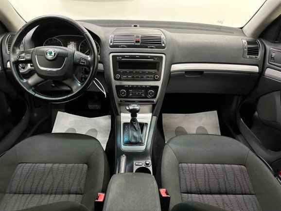 Skoda Octavia Elegance, 1.8 л, АТ, 2010 фото 10