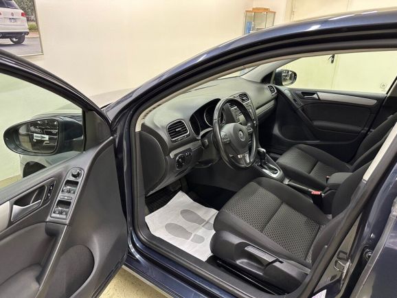 Volkswagen Golf Match, 1.6 л, Робот, 2012 фото 9