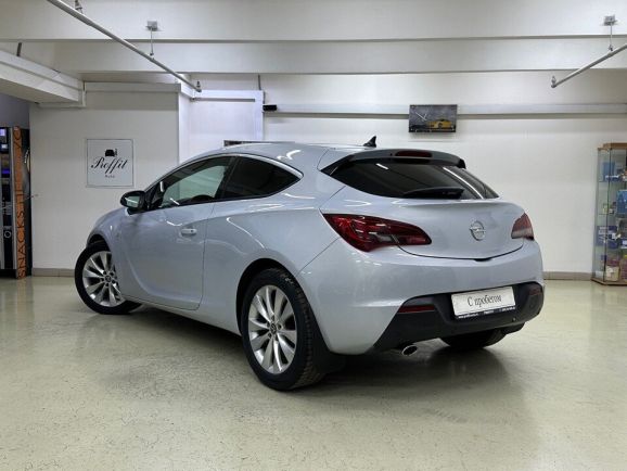 Opel Astra, 1.6 л, МТ, 2012 фото 6