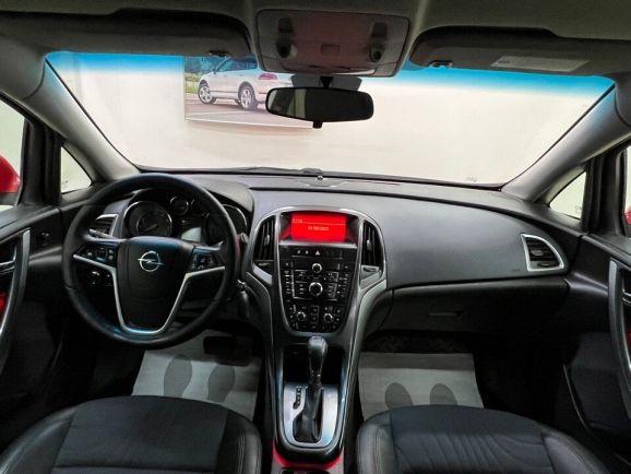 Opel Astra, 1.4 л, АТ, 2013 фото 10