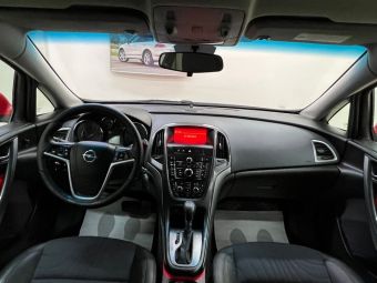 Opel Astra, 1.4 л, АКПП, 2013 фото 10