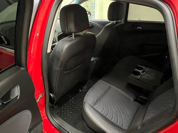 Opel Astra, 1.4 л, АТ, 2013 фото 1