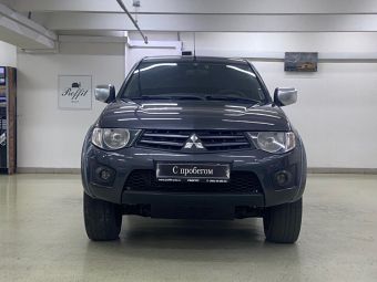Mitsubishi L200, 2.5 л, МКПП, 2010 фото 4